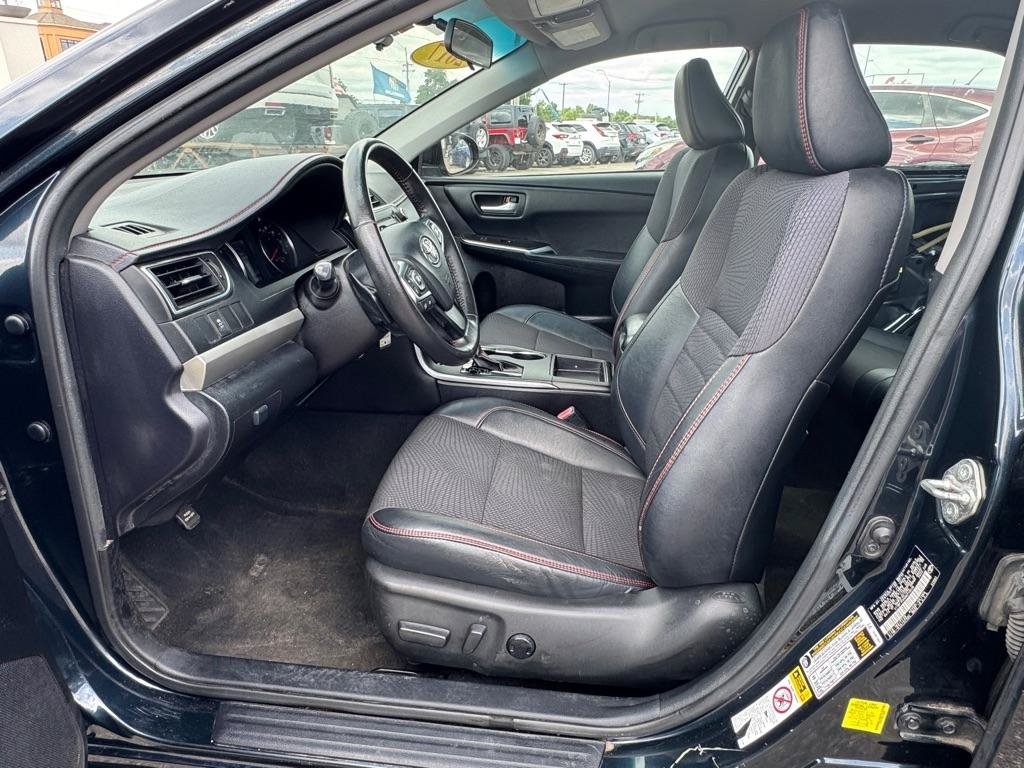 Used 2017 Toyota Camry SE FWD image 10