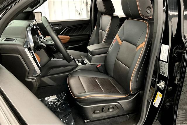 Used 2023 GMC Canyon AT4 w/ AT4 Premium Package image 24