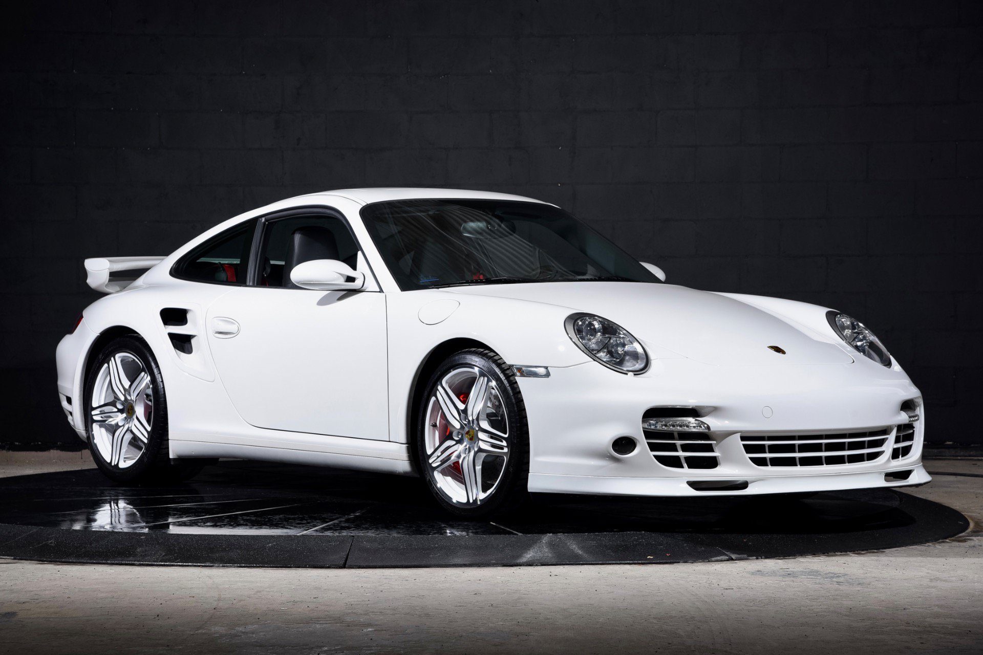 Used 2009 Porsche 911 Turbo AWD/4WD image 12