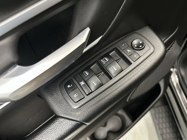 Used 2021 RAM 1500 Big Horn image 18