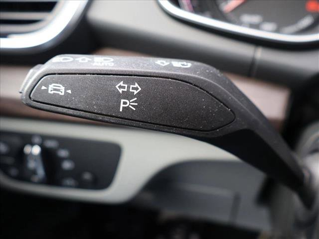 Used 2022 Audi Q5 2.0T Premium w/ Convenience Package image 16