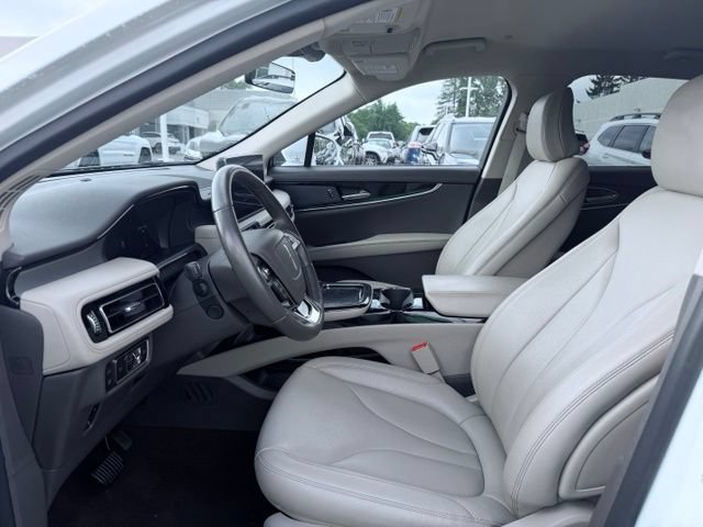 Certified 2023 Lincoln Nautilus AWD w/ Premium Package image 18