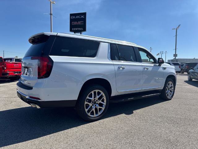 New 2026 GMC Yukon XL Denali w/ Advanced Technology Package image 5