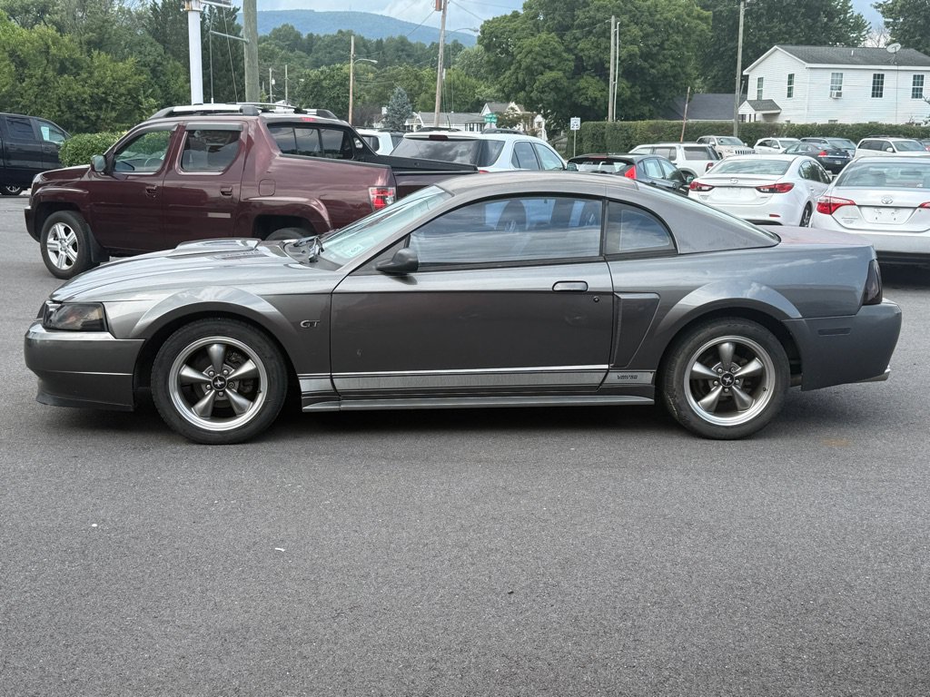 Used 2003 Ford Mustang GT RWD image 2