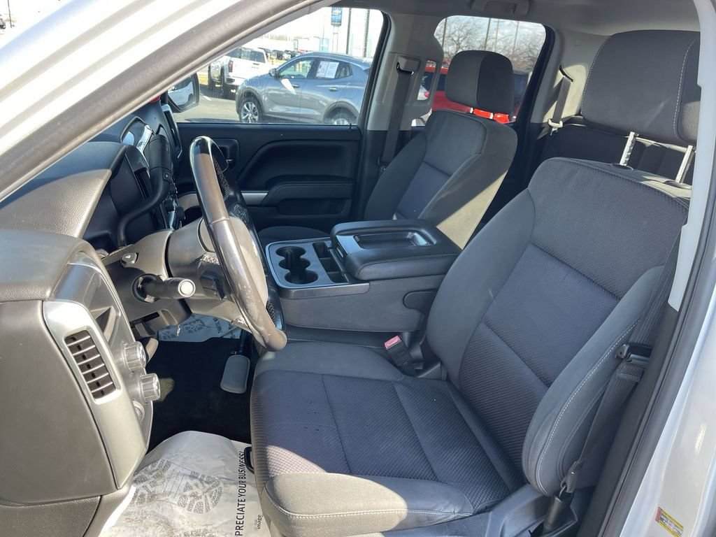 Used 2018 Chevrolet Silverado 1500 LT AWD/4WD image 11
