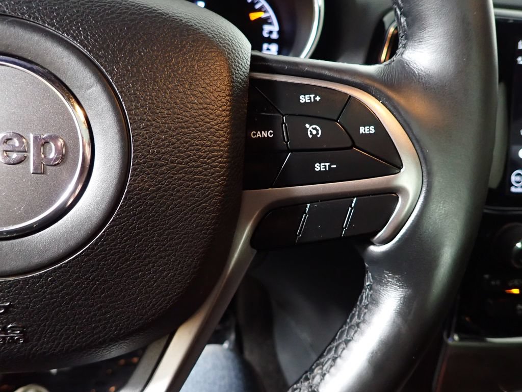 Used 2019 Jeep Grand Cherokee Altitude AWD/4WD image 27