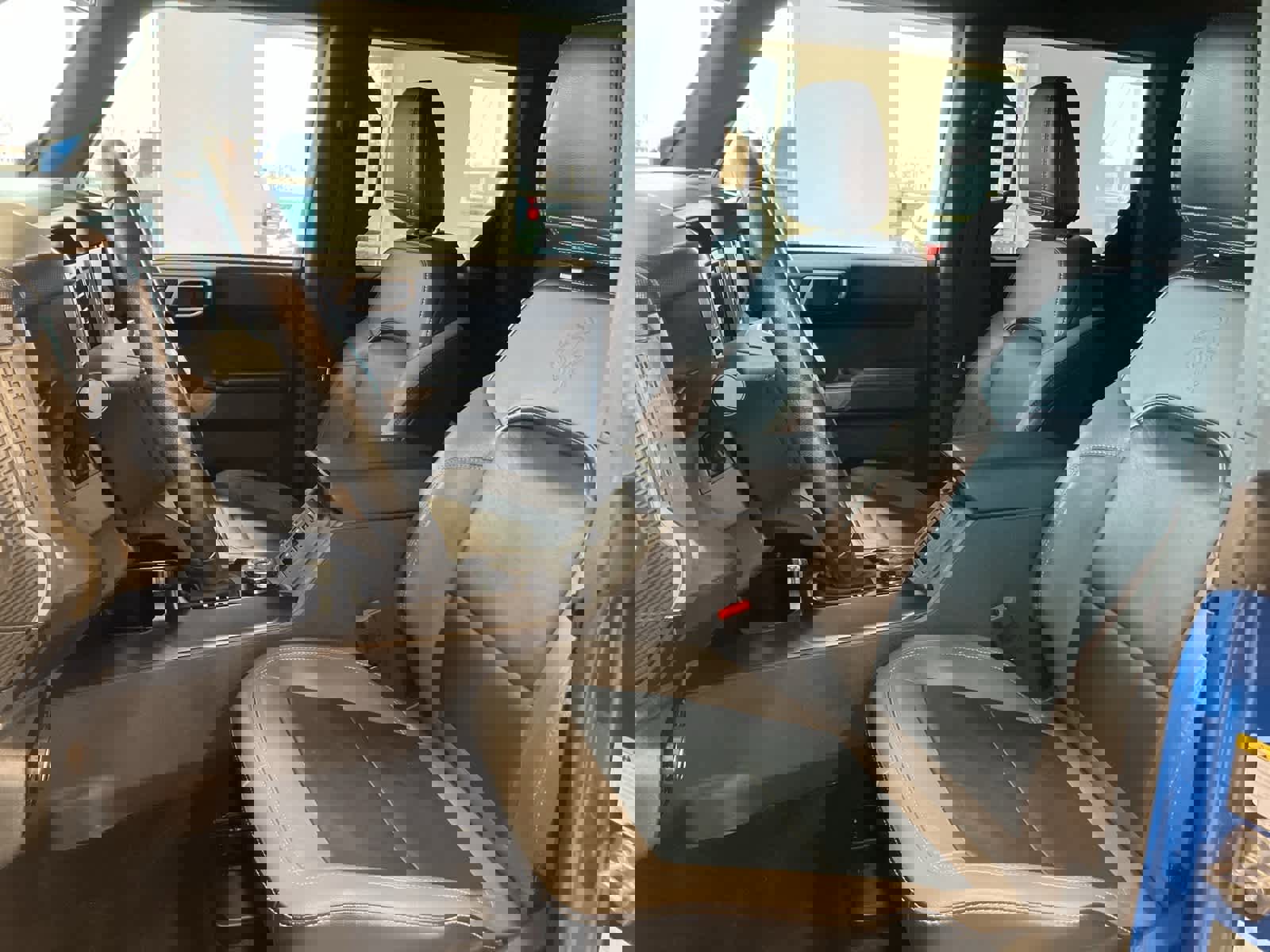 Used 2023 Ford Bronco Outer Banks image 11