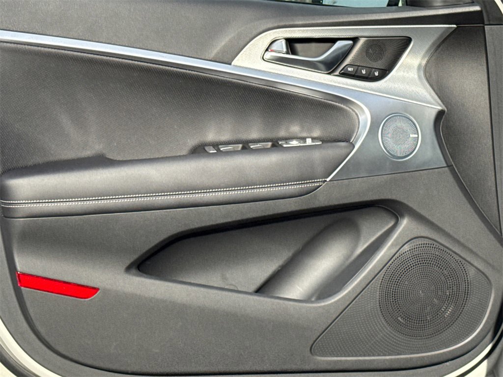 New 2026 Genesis G70 2.5T Prestige image 10