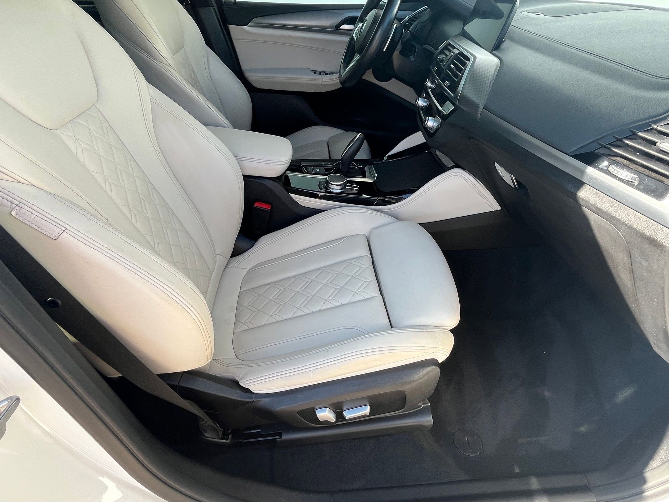 Used 2021 BMW X4 xDrive30i w/ M Sport Package image 21