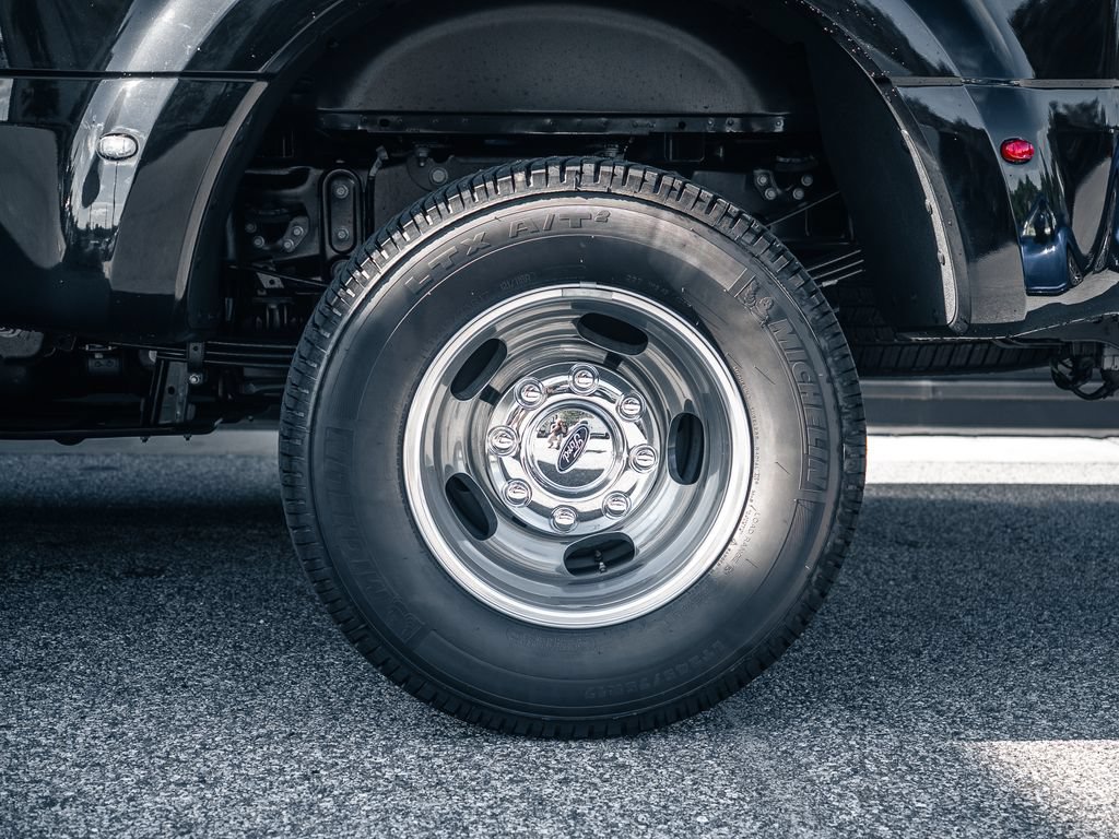 Used 2026 Ford F350 Platinum w/ Platinum Plus Package AWD/4WD image 16