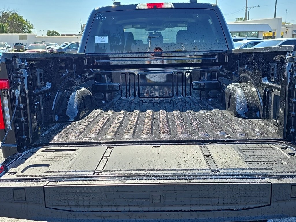 New 2025 Ford F150 Lightning XLT image 94