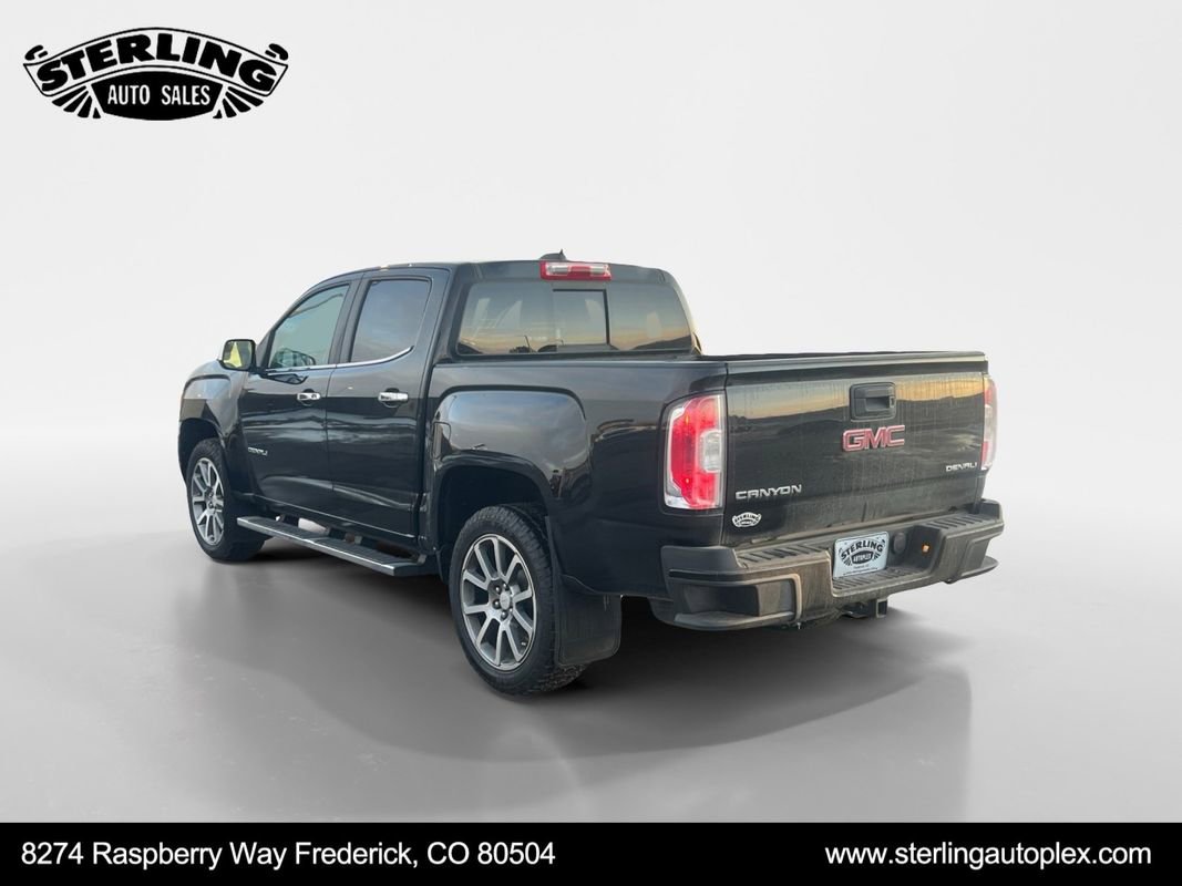 Used 2018 GMC Canyon Denali image 3
