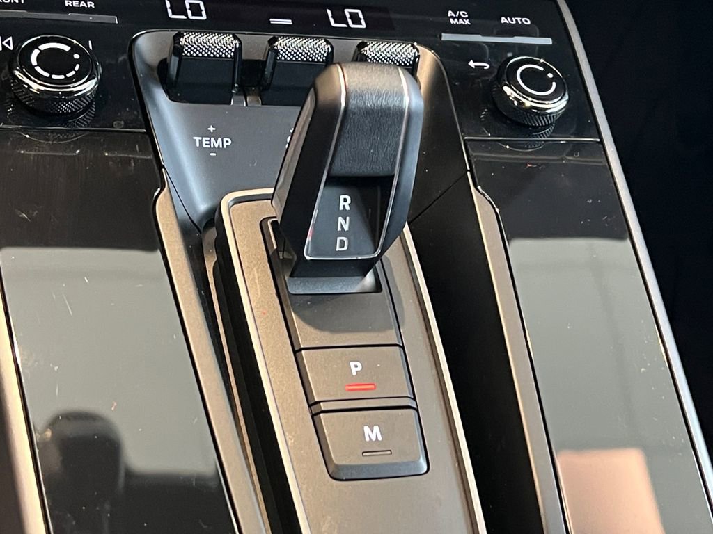 Used 2023 Porsche 911 Carrera image 19