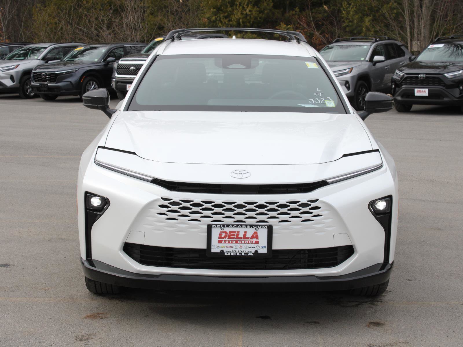 New 2026 Toyota Crown Signia image 2