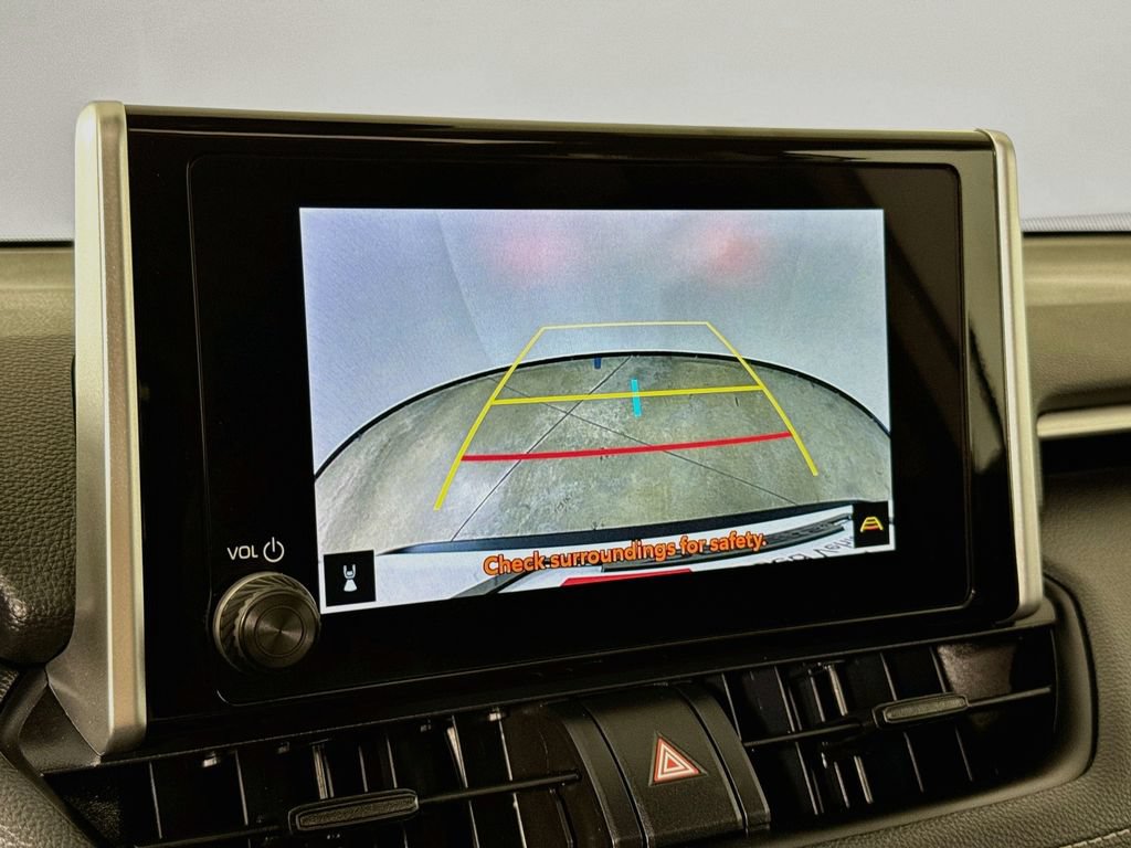Certified 2025 Toyota RAV4 XLE w/ Convenience Package AWD/4WD image 15