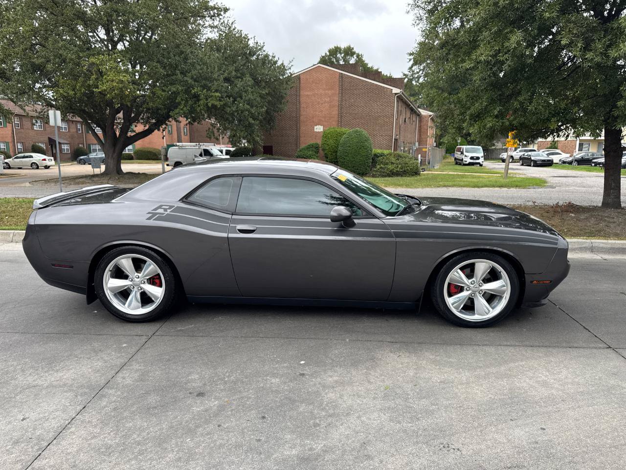 Used 2015 Dodge Challenger R/T Plus RWD image 3