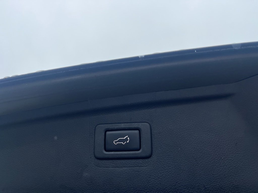 Used 2019 Subaru Outback 2.5i Limited w/ Popular Package #2 image 10