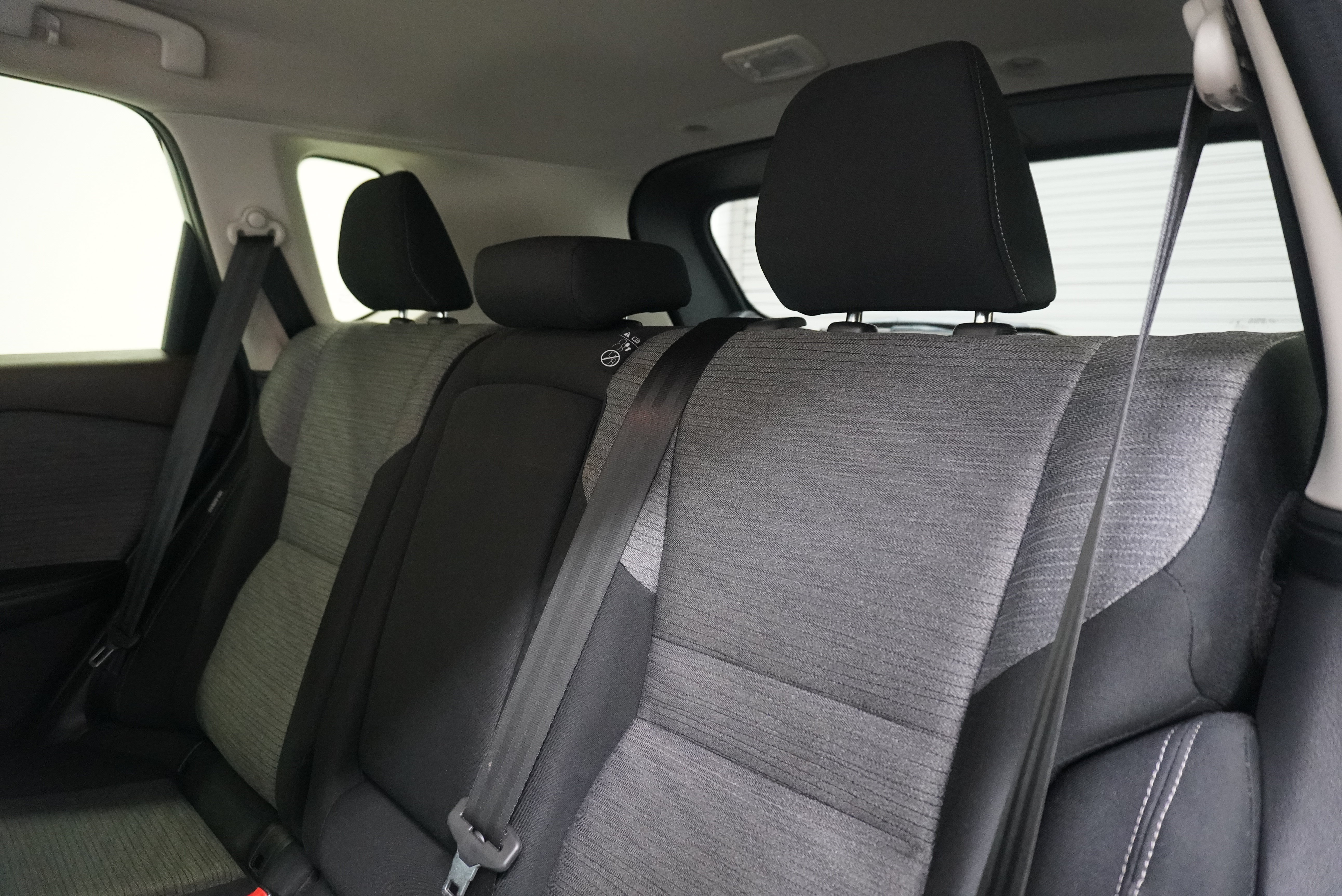 Used 2023 Nissan Rogue SV FWD image 13
