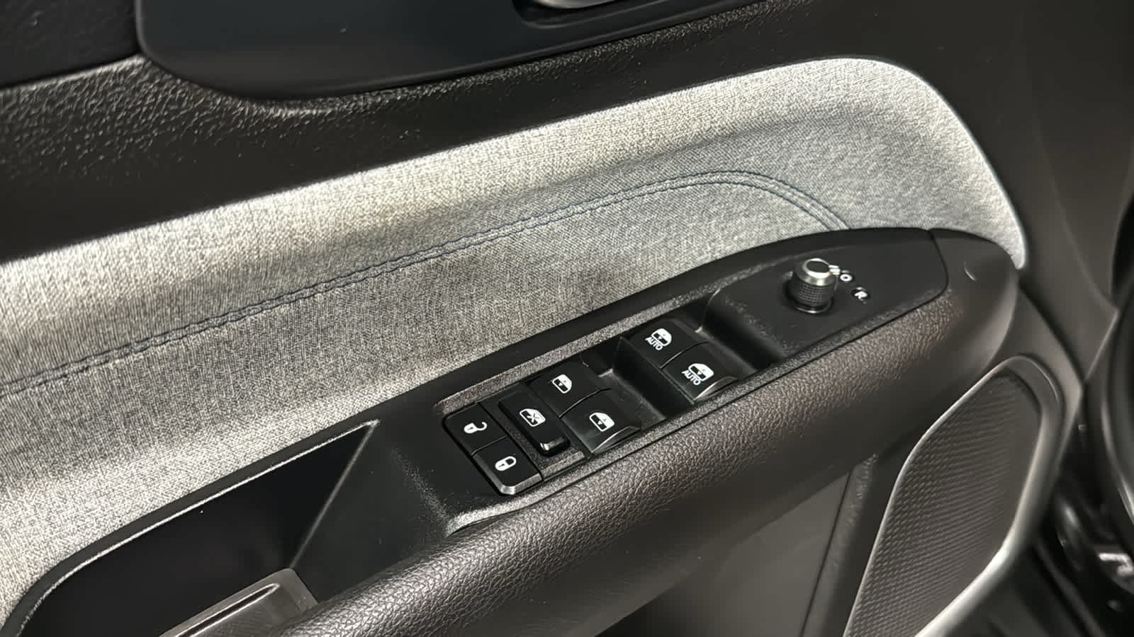 Certified 2024 Jeep Compass Latitude AWD/4WD image 24