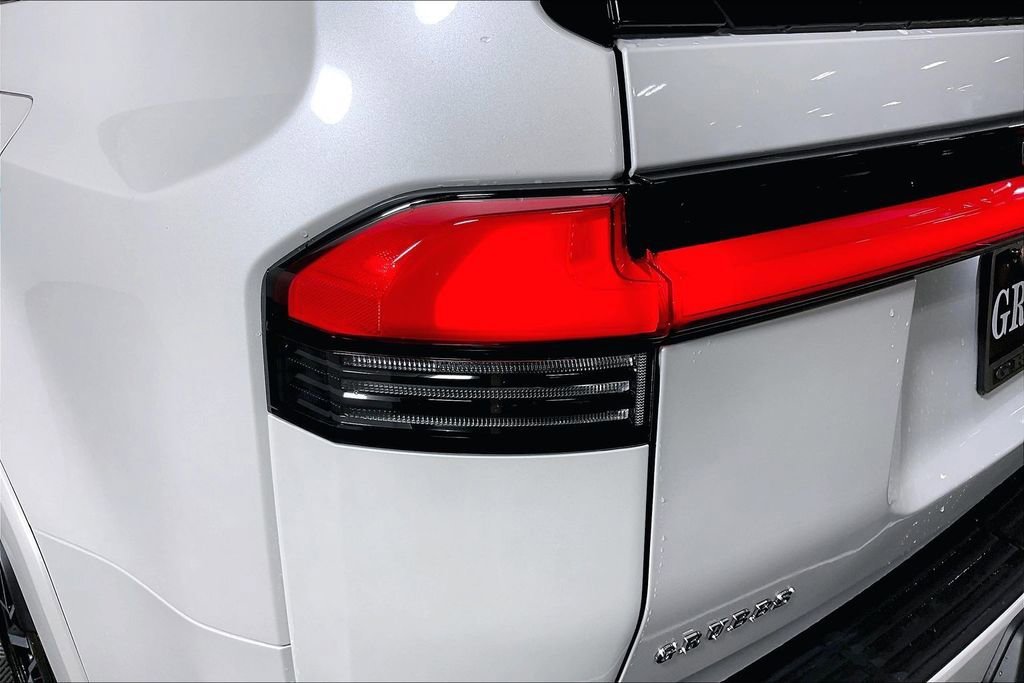 Used 2025 Lexus GX 550 image 38