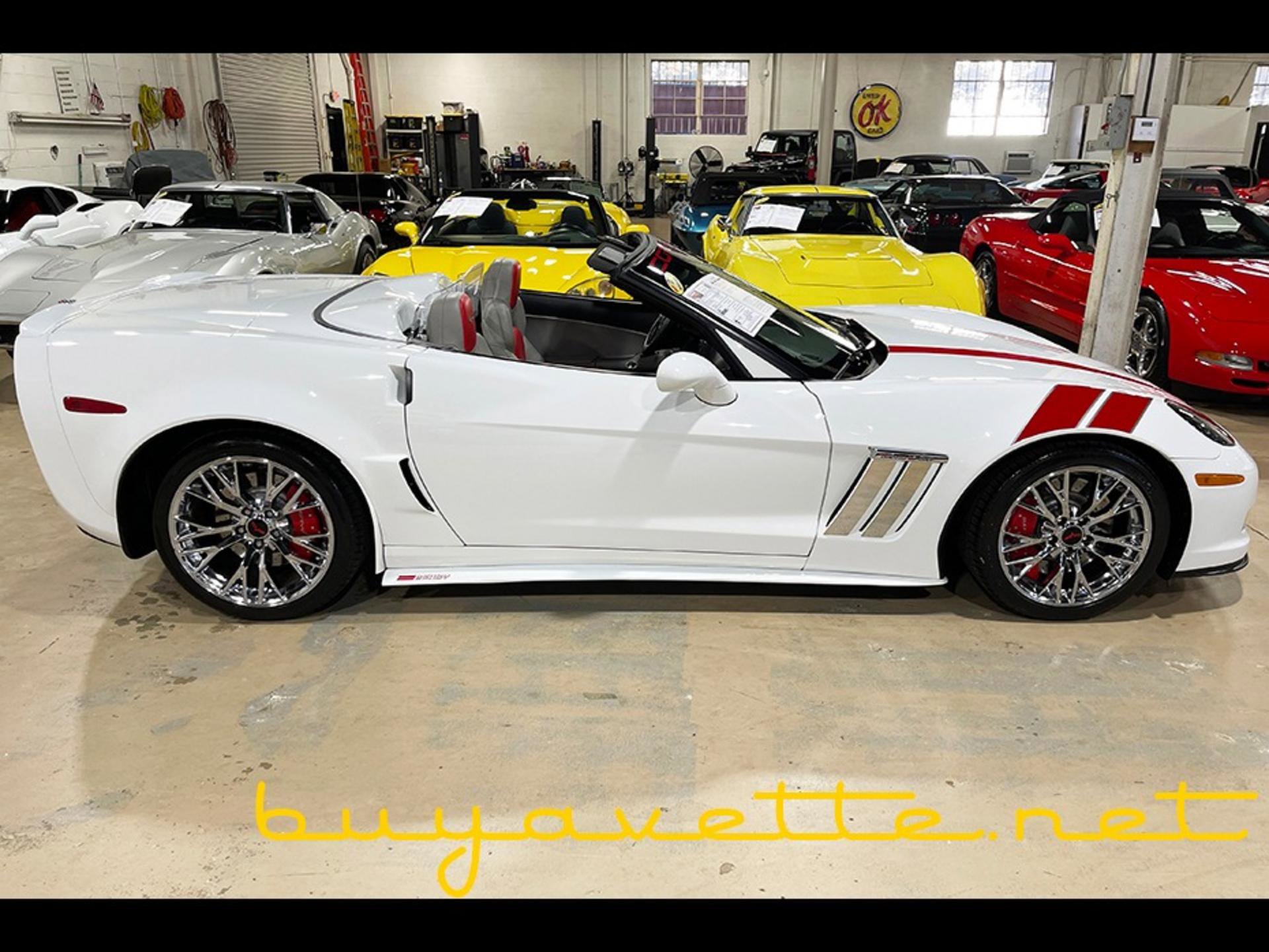 Used 2013 Chevrolet Corvette Grand Sport w/ 2LT Preferred Equipment Group image 9