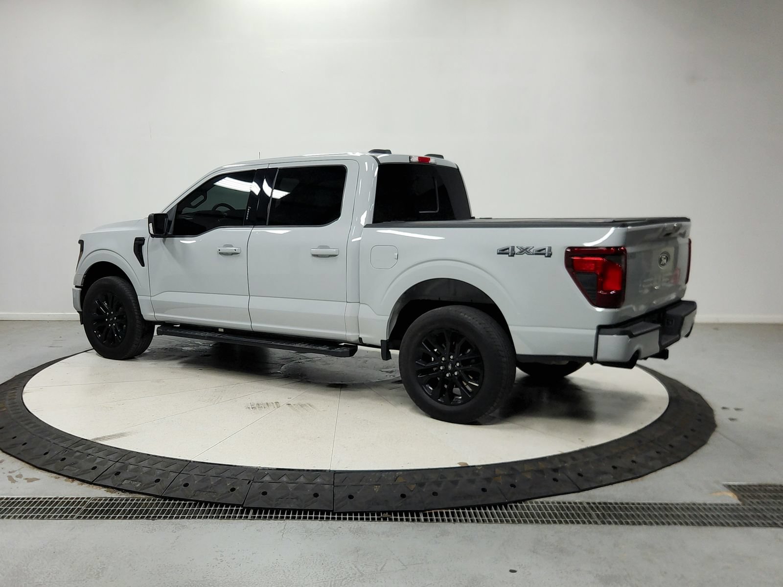 Used 2024 Ford F150 XLT w/ Equipment Group 303A High AWD/4WD image 6