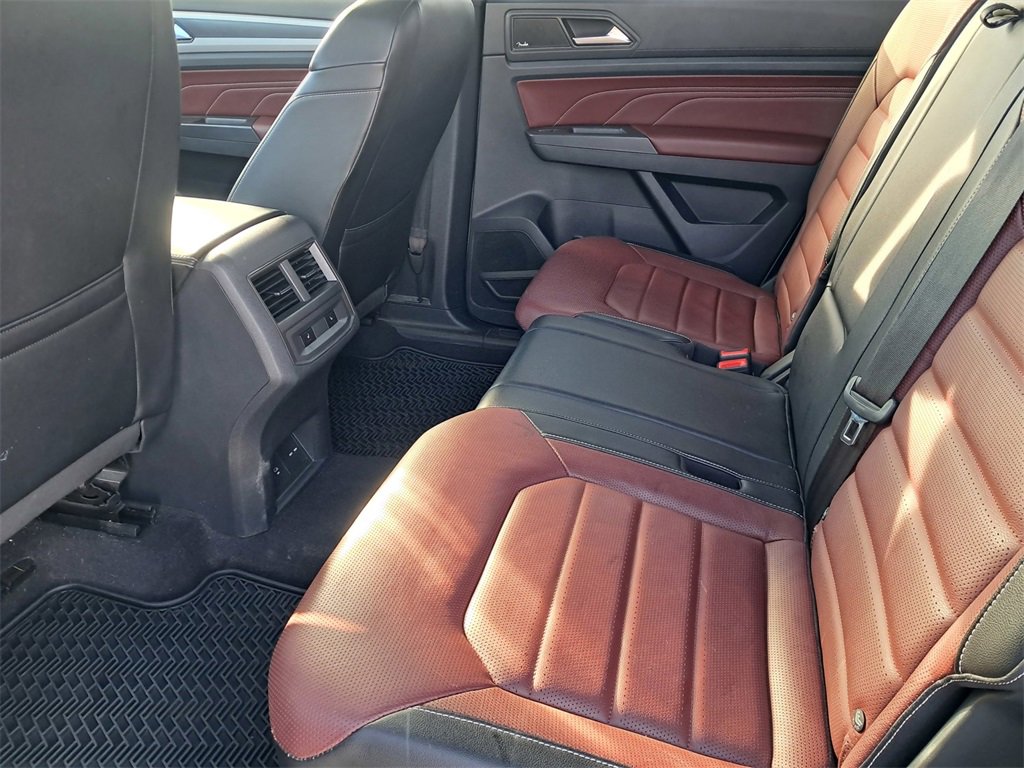 Used 2021 Volkswagen Atlas Cross Sport SEL Premium image 12