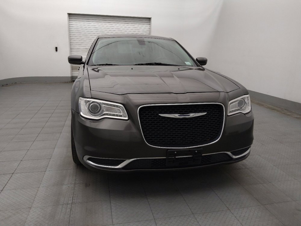 Used 2015 Chrysler 300 Limited RWD image 14