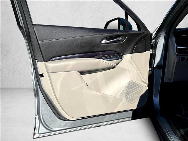 Used 2023 Cadillac XT4 Luxury image 18