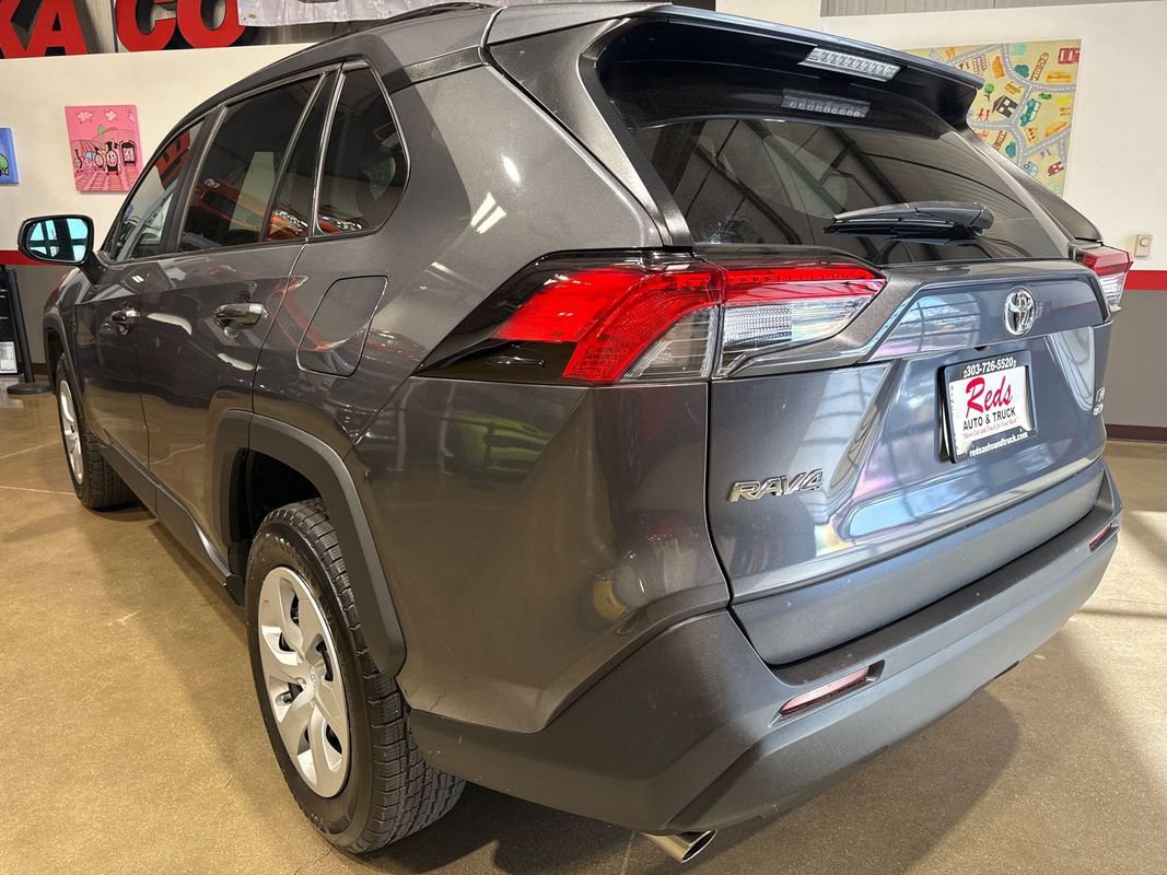 Used 2021 Toyota RAV4 LE AWD/4WD image 60