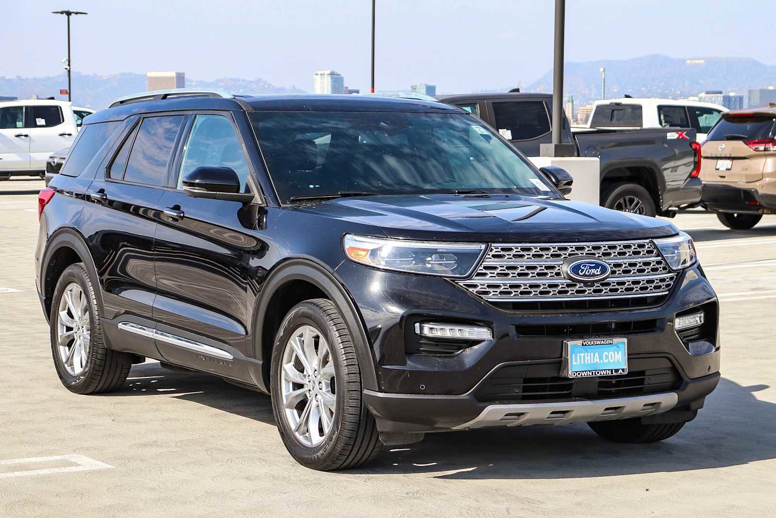 Used 2020 Ford Explorer Limited image 3