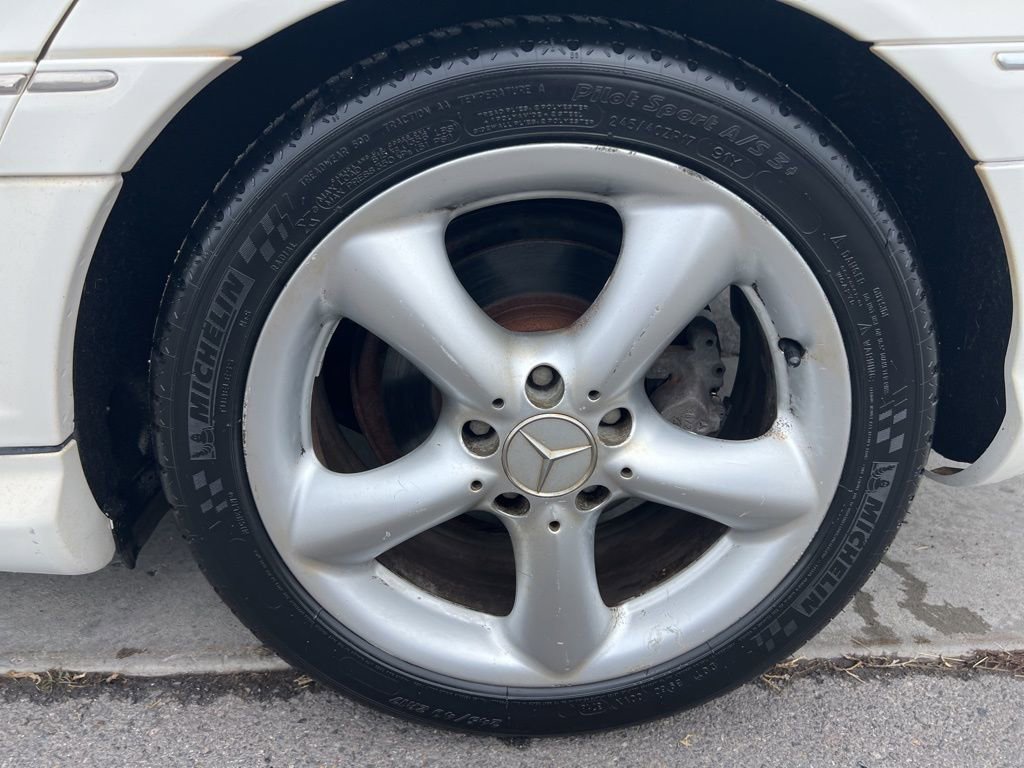 Used 2005 Mercedes-Benz C 230 Sedan image 11