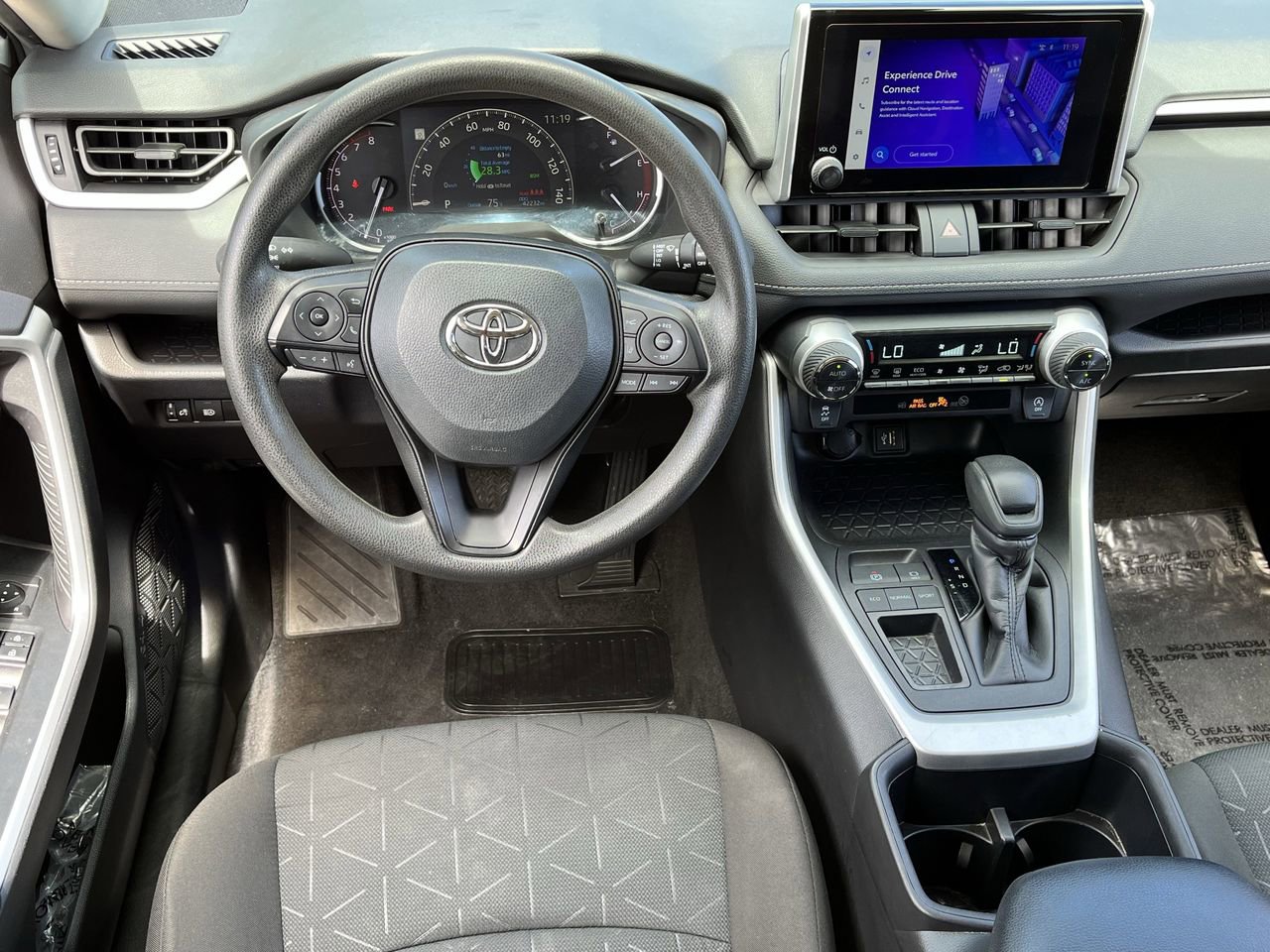 Used 2024 Toyota RAV4 XLE image 9