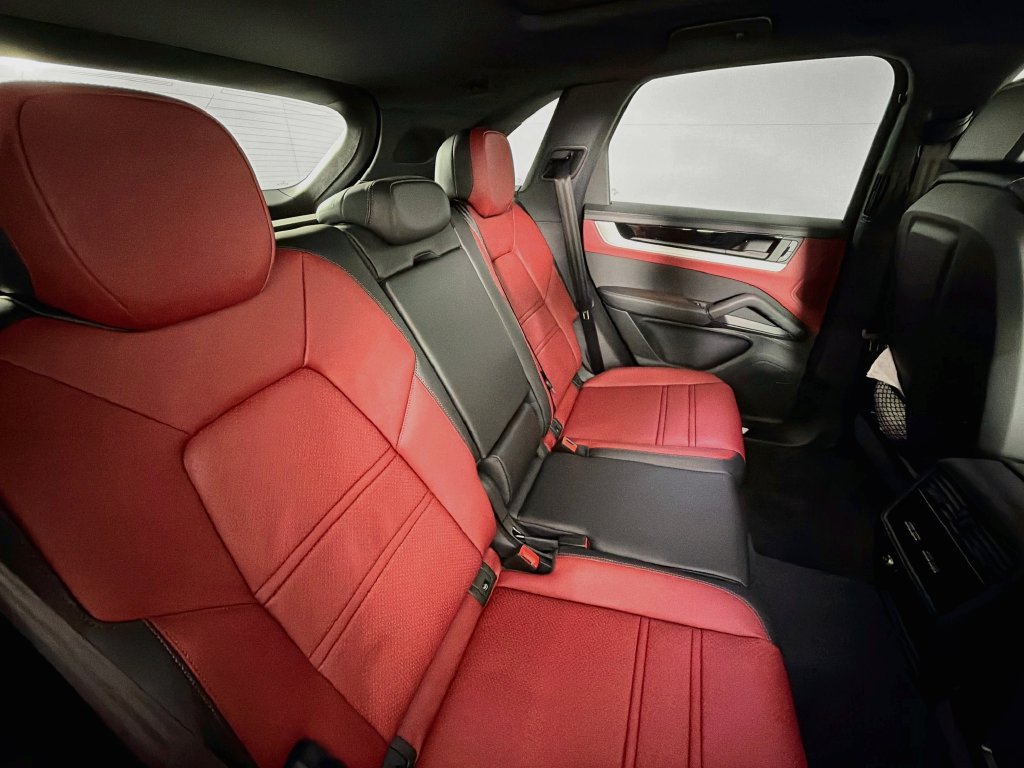 New 2026 Porsche Cayenne S AWD/4WD image 29