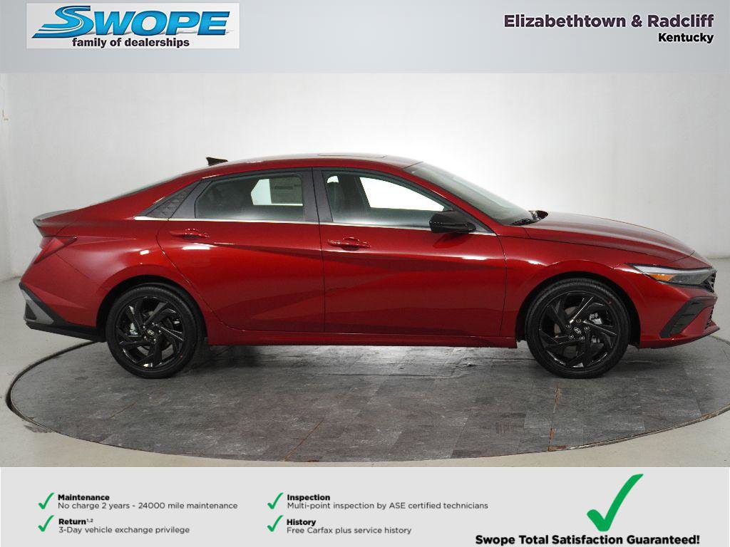New 2026 Hyundai Elantra SEL Sport Premium image 2