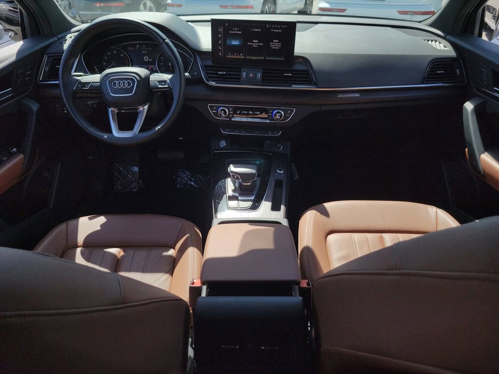 Used 2023 Audi Q5 2.0T Premium w/ Convenience Package image 23