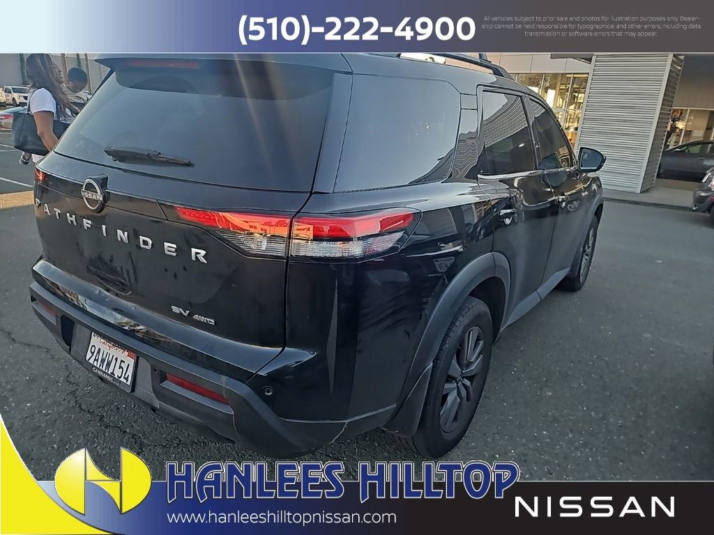 Used 2022 Nissan Pathfinder SV image 4