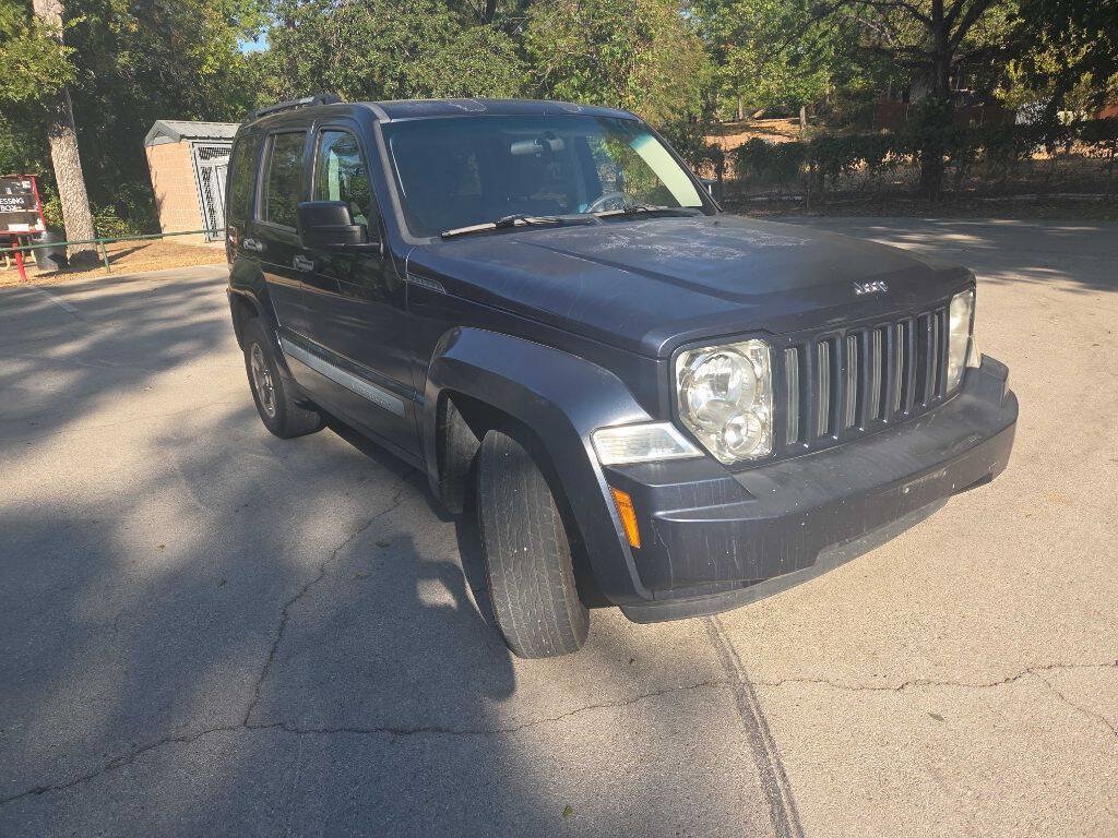 Used 2008 Jeep Liberty Sport w/ Popular Equipment Group AWD/4WD image 8