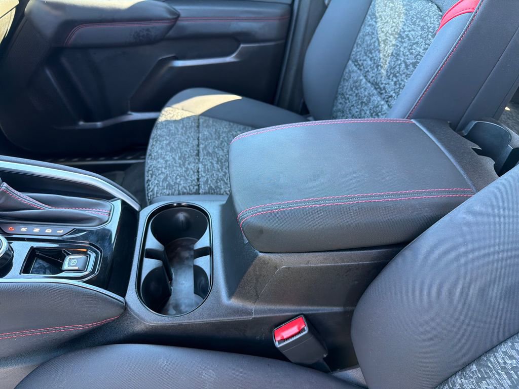 Used 2024 Chevrolet Colorado Z71 w/ Z71 Convenience Package 2 image 29