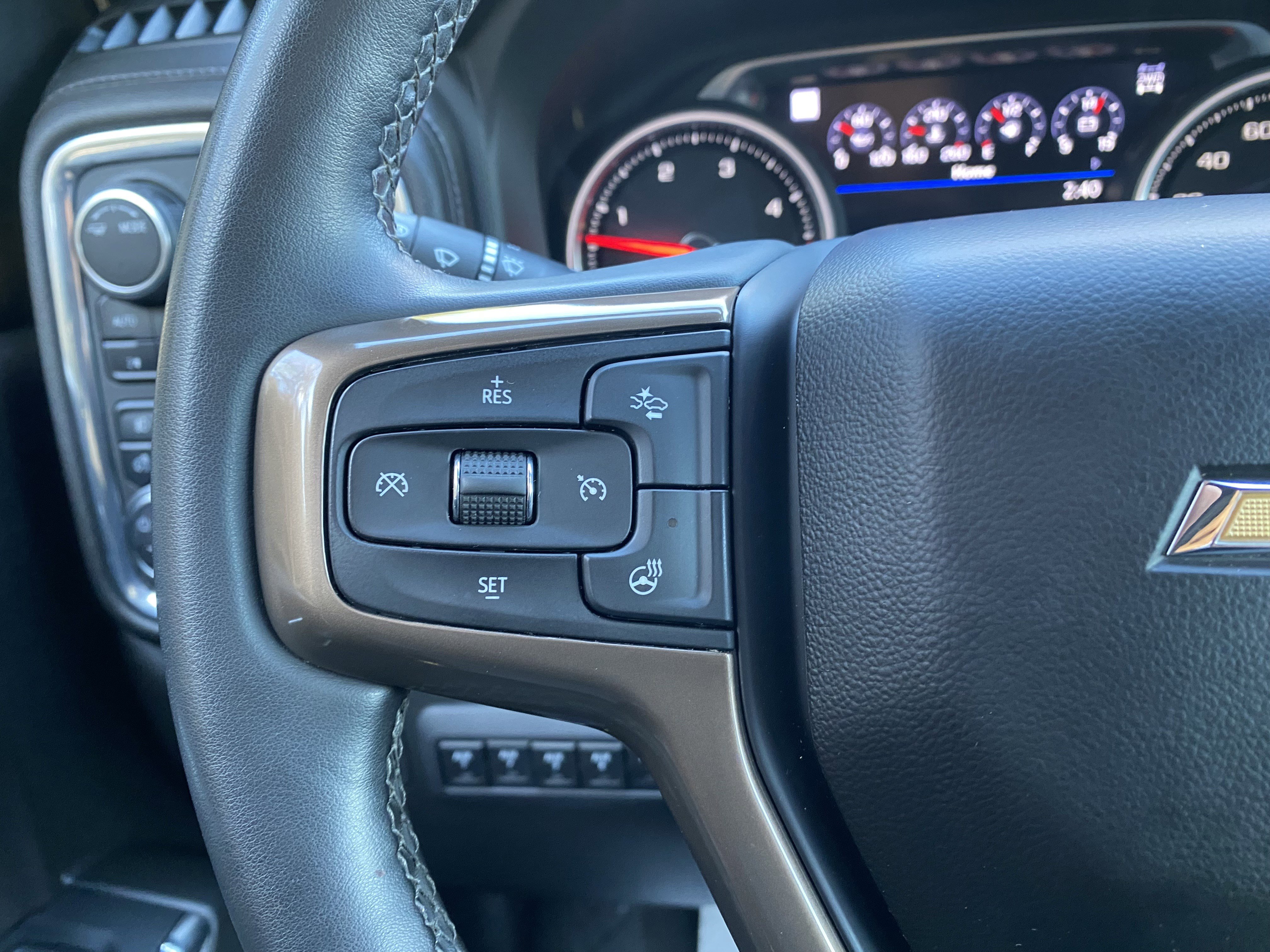 Used 2023 Chevrolet Silverado 2500 High Country w/ Z71 Off-Road Package image 21