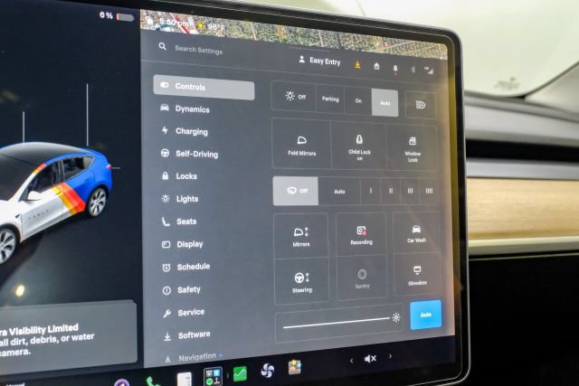 Used 2021 Tesla Model Y 2WD image 34