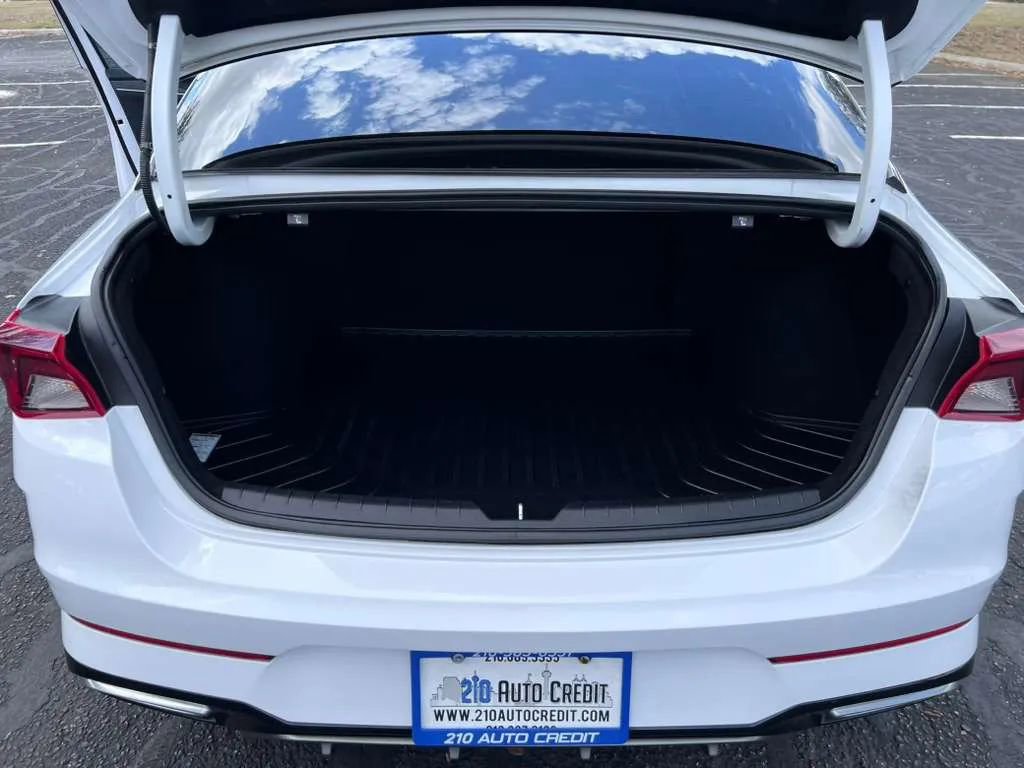 Used 2022 Kia K5 GT-Line FWD image 7