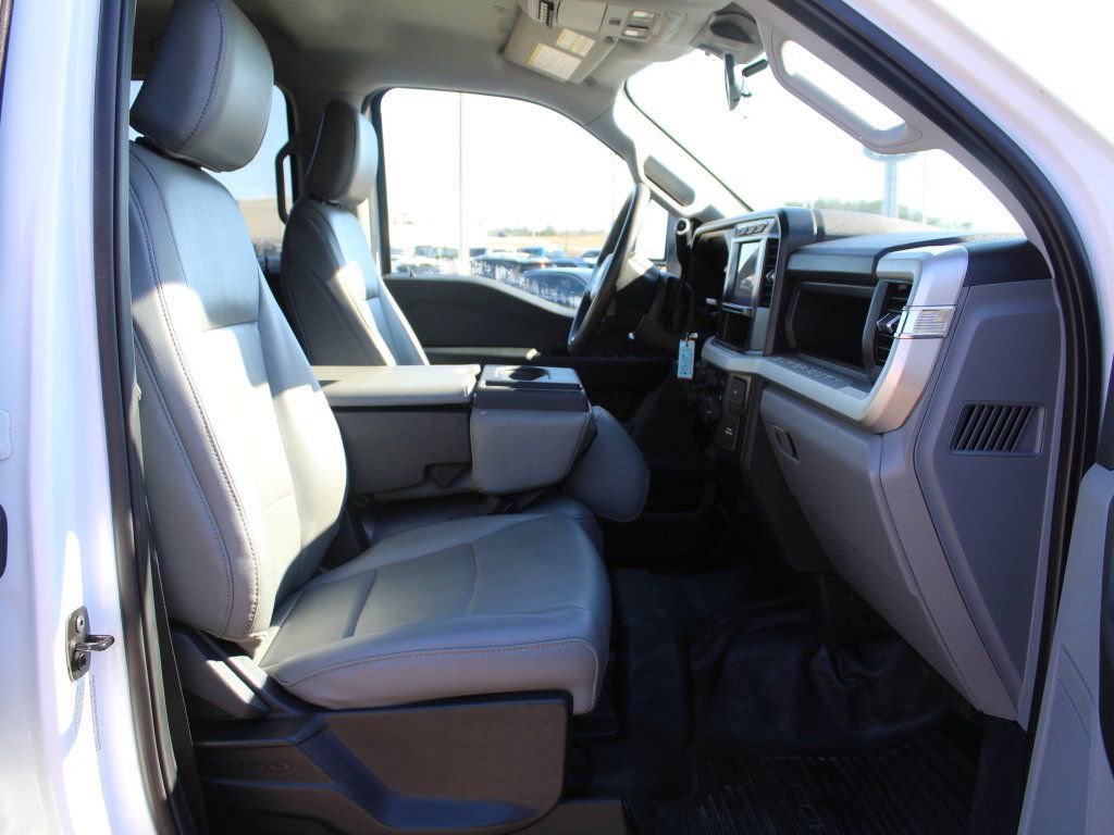 Used 2024 Ford F450 XL w/ XL Chrome Package image 14