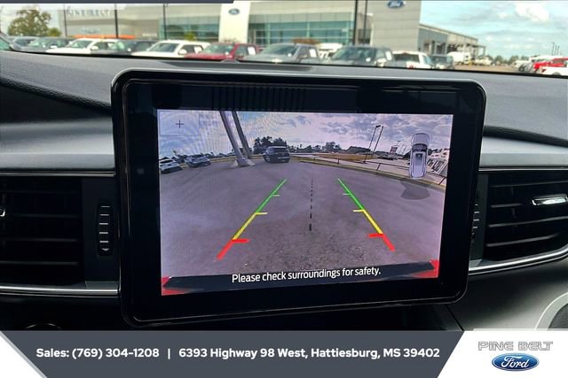 Used 2022 Ford Explorer XLT w/ Equipment Group 202A image 15