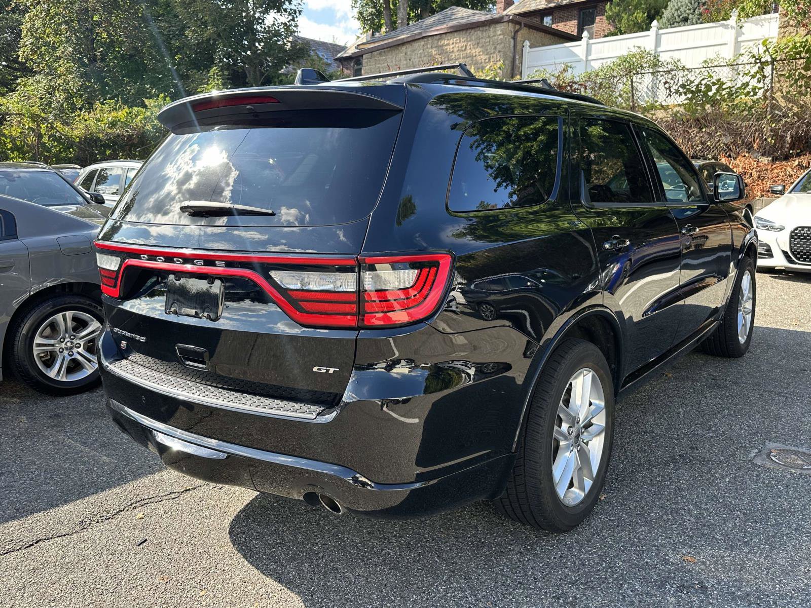 Used 2023 Dodge Durango GT image 3