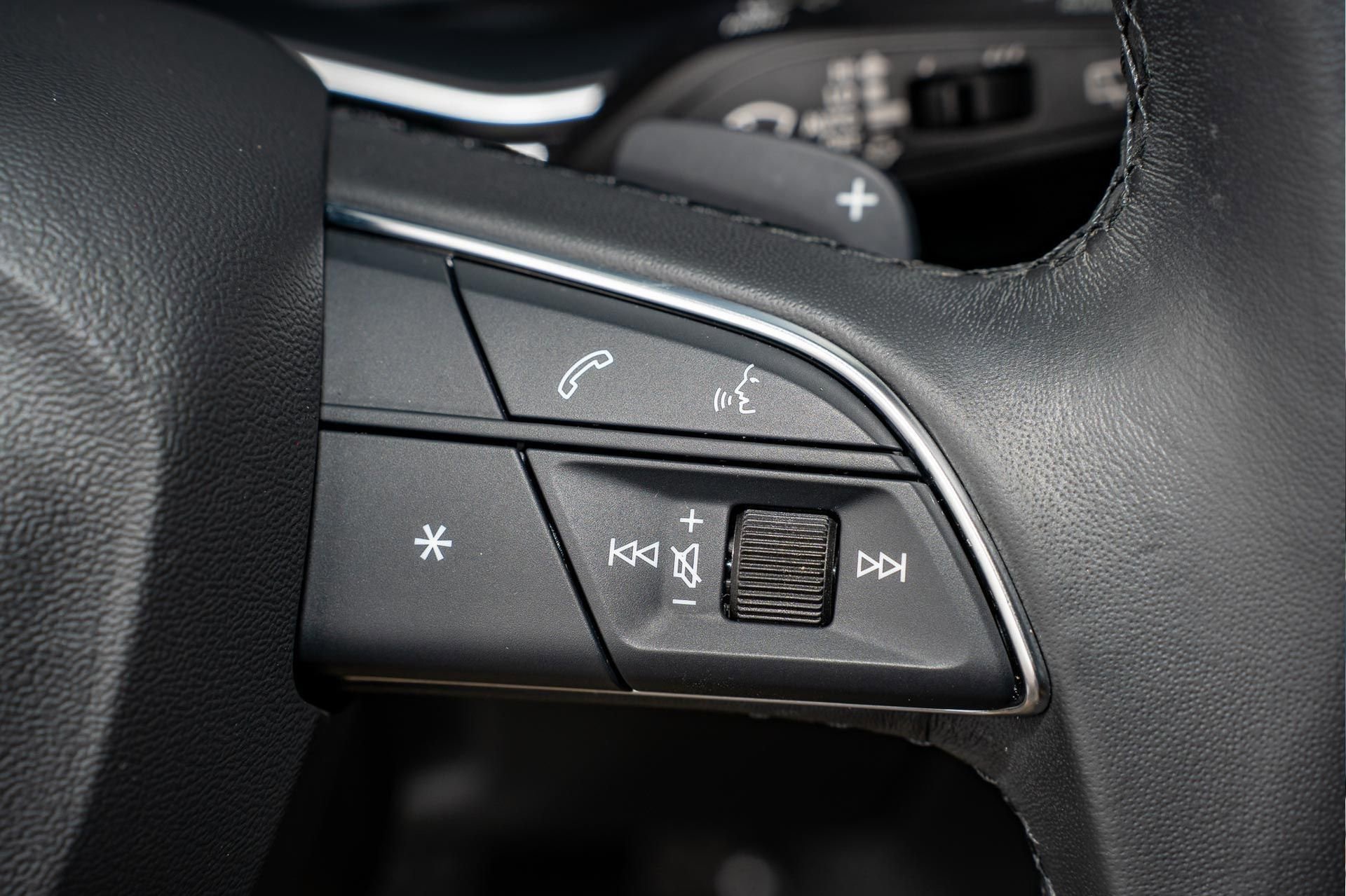 Used 2023 Audi Q8 Premium Plus w/ Premium Plus Package image 28