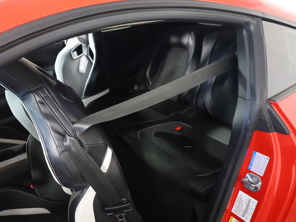 Used 2021 Ford Mustang Shelby GT500 w/ Technology Package RWD image 26