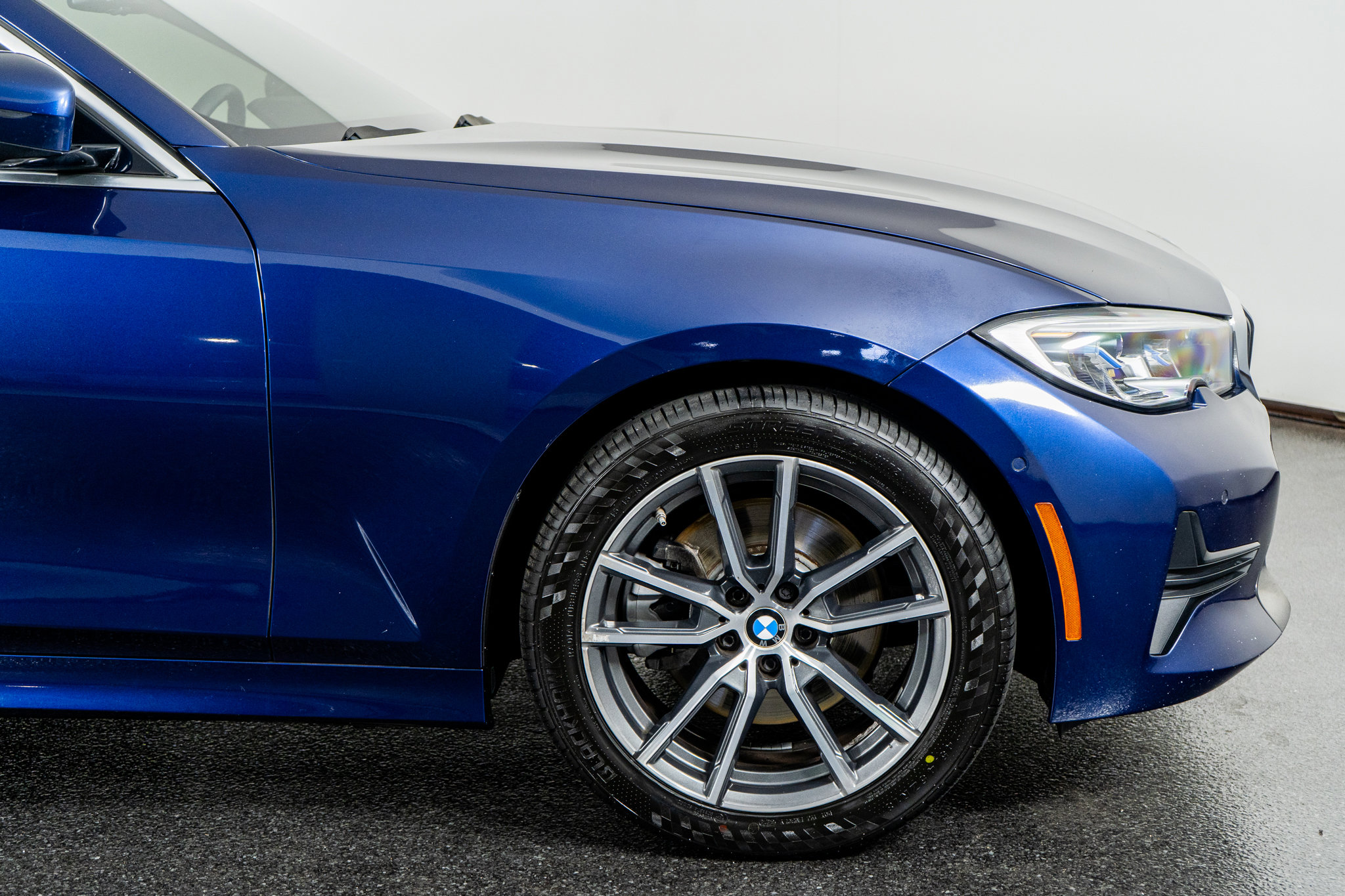 Used 2020 BMW 330i Sedan w/ Executive Package image 6