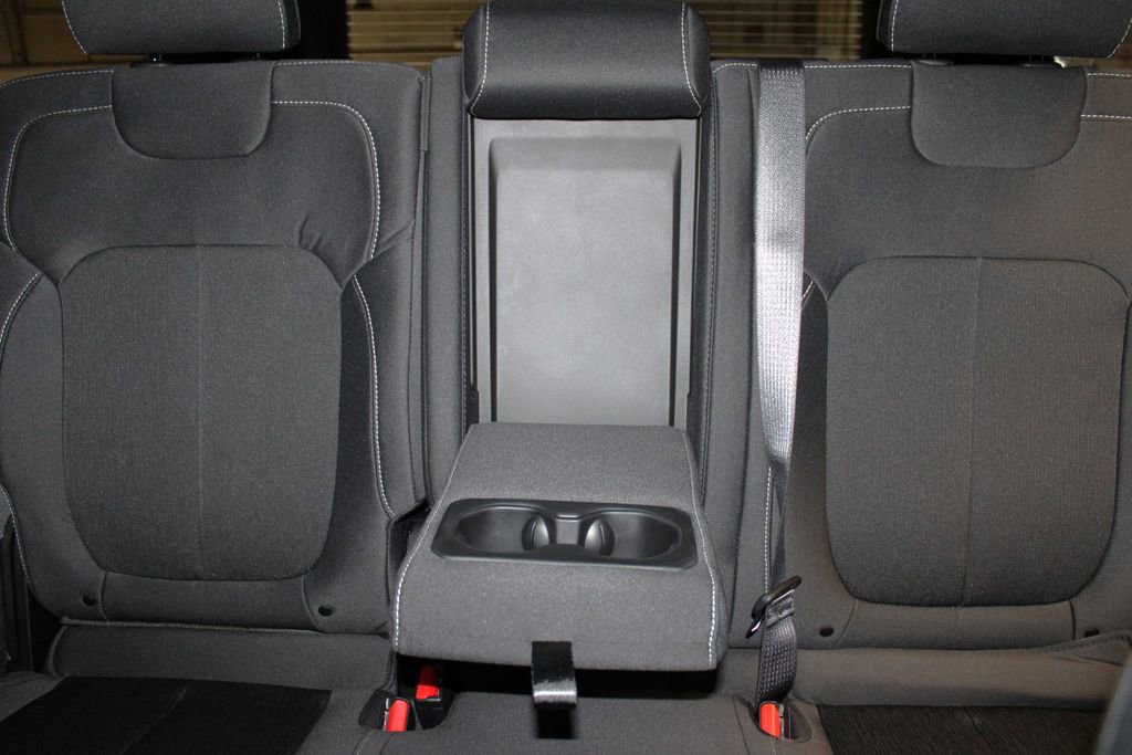 New 2025 Jeep Grand Cherokee Laredo X w/ Luxury Tech Group I image 27