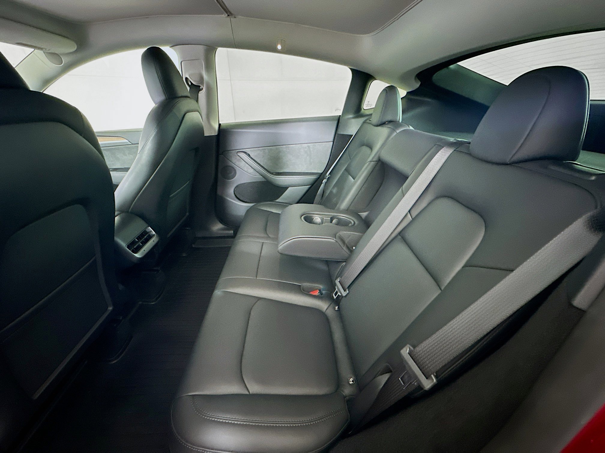 Used 2024 Tesla Model Y Long Range image 26